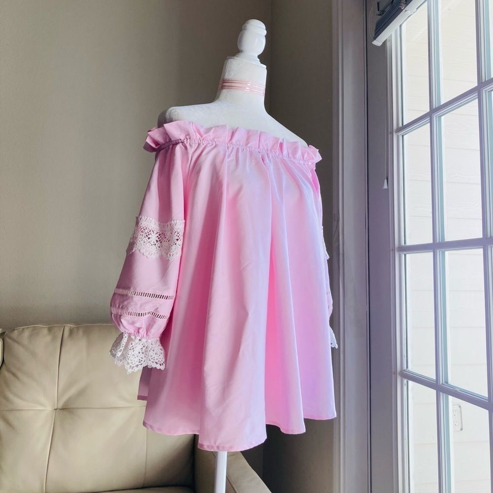 Romeo & Juliet Lolita Pink Pastel Off Shoulder Pink Lace Blouse